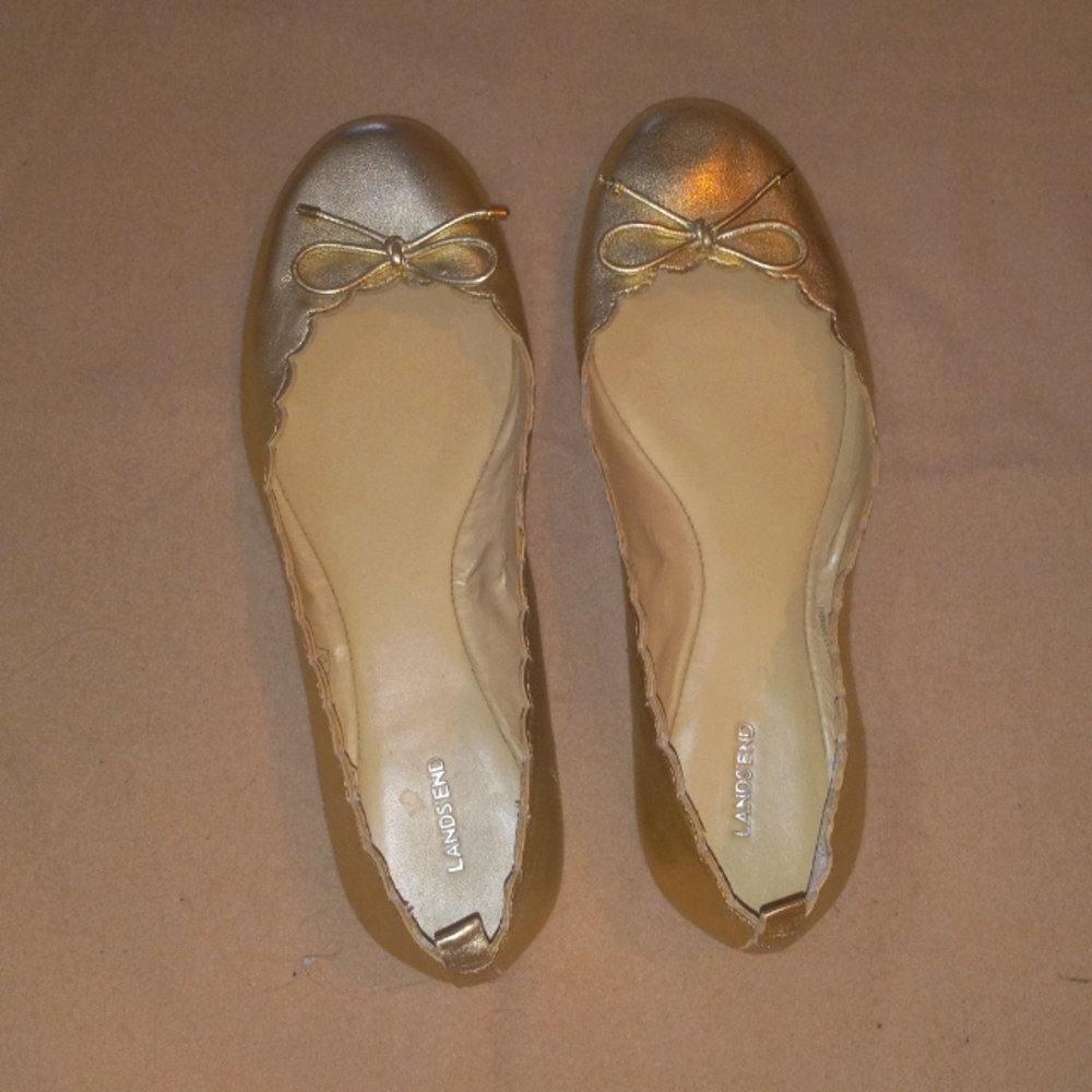 LANDS END Scallop Ballet Flat Gold